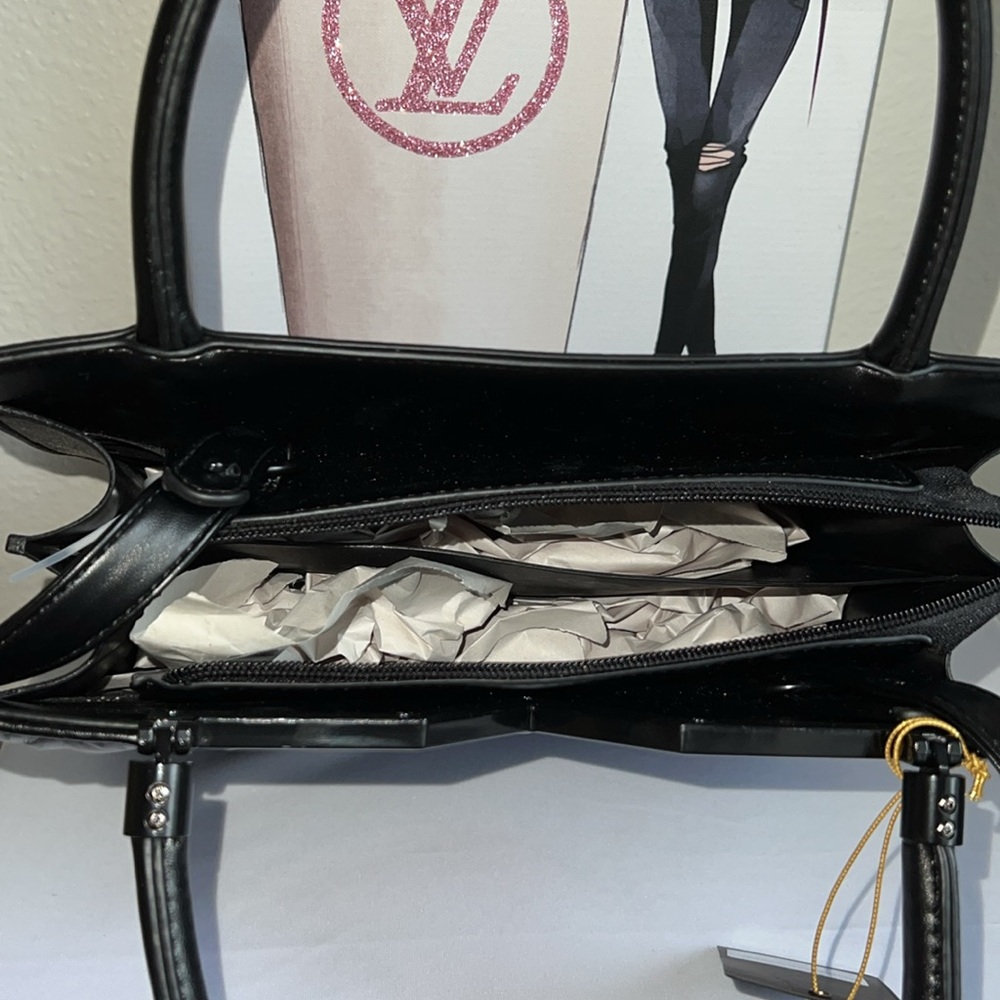Black Leather Quilted Satchel - Picture 8 of 9